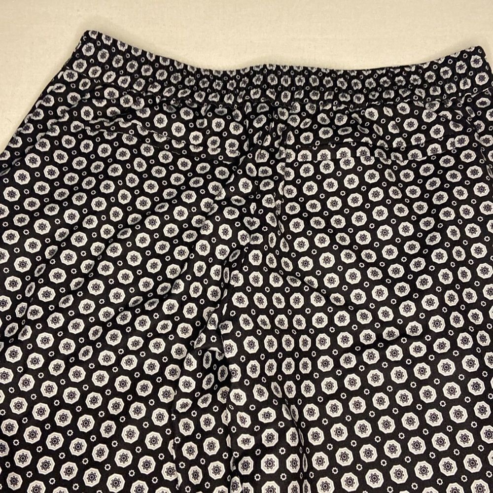 New York and Company wide leg pants size XS - Picture 5 of 7